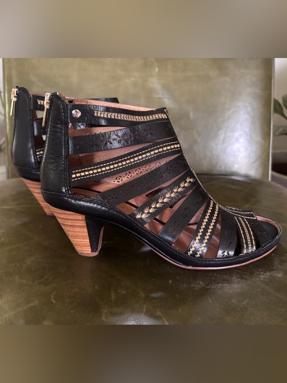 PIKOLINOS Black and tan Cutout Strappy Heel Sandal